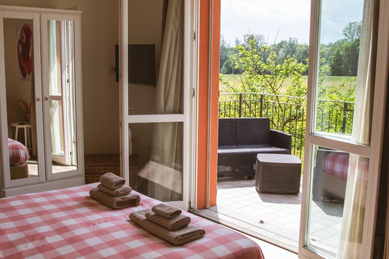Agriturismo Familiare I Giardini Del Lago Varese Buitenkant foto